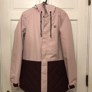 BRAND NEW Women’s Volcom Winrose jacket.